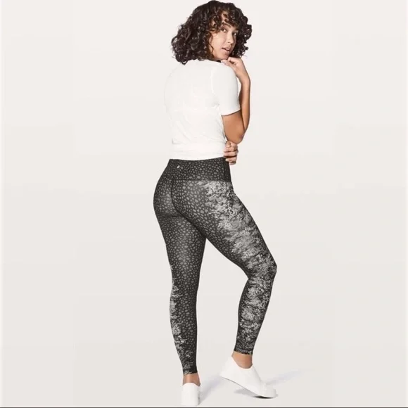 Lululemon Ice Gray Black Overlace Wunder Under High Rise 28" Tights Leggings - Picture 3 of 12